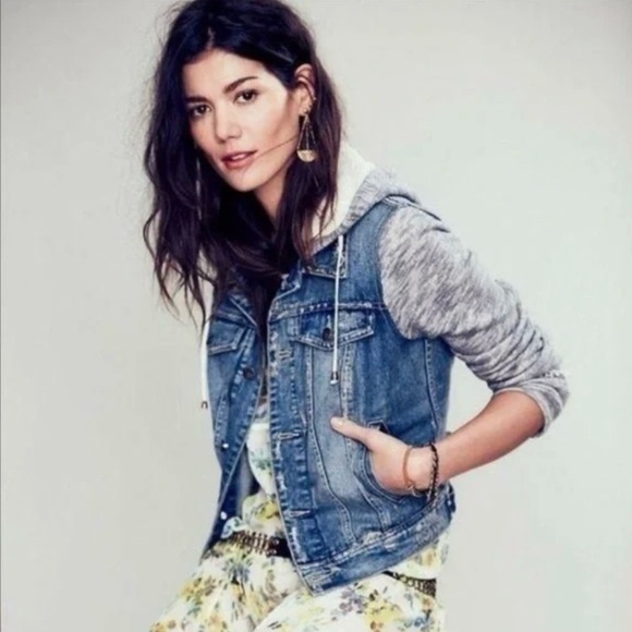Free People Throwback Distressed Denim Knit Hooded Jacket Medium - Picture 1 of 16